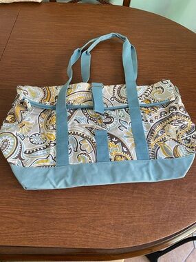 Thirty one fold over weekender parisian garden